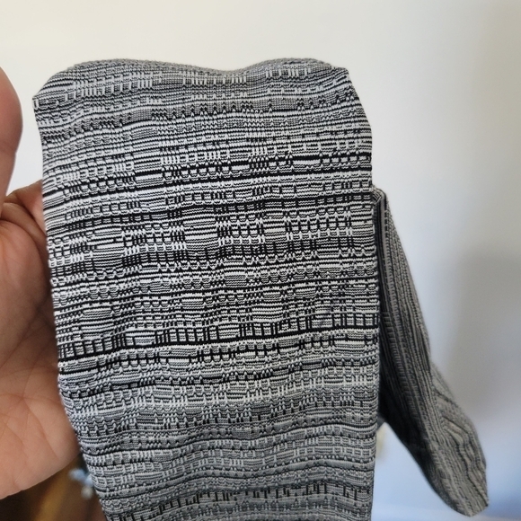 Athleta Black & White Chataranga Jacquard High-Rise Legging Size Small - Picture 8 of 13